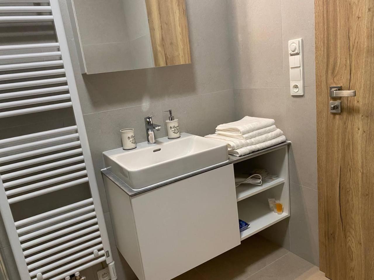 Apartmán Perla Hradce 302 Hradec Králové Exteriér fotografie